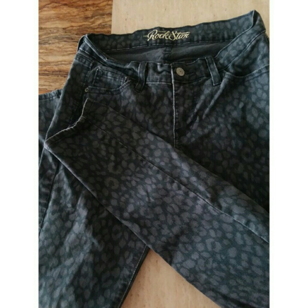 Ola Navy - Cheetah Print Jeans